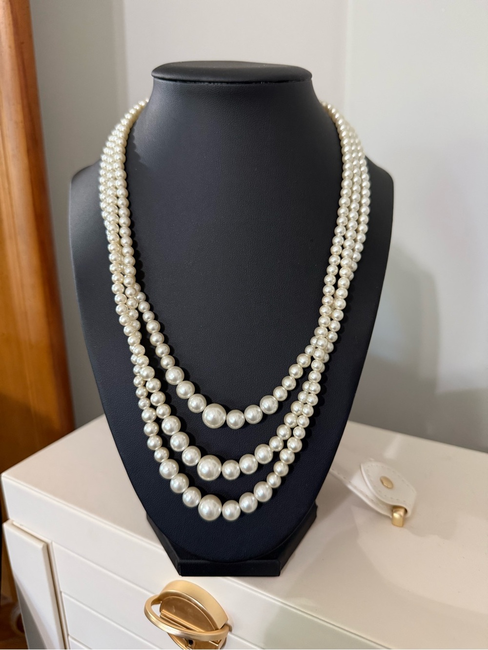 Vintage Classic Ivory Faux Pearl 3 Strand Necklace pearl clasp